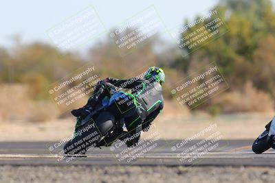 media/Dec-18-2022-SoCal Trackdays (Sun) [[8099a50955]]/Turn 7 Backside (1125am)/